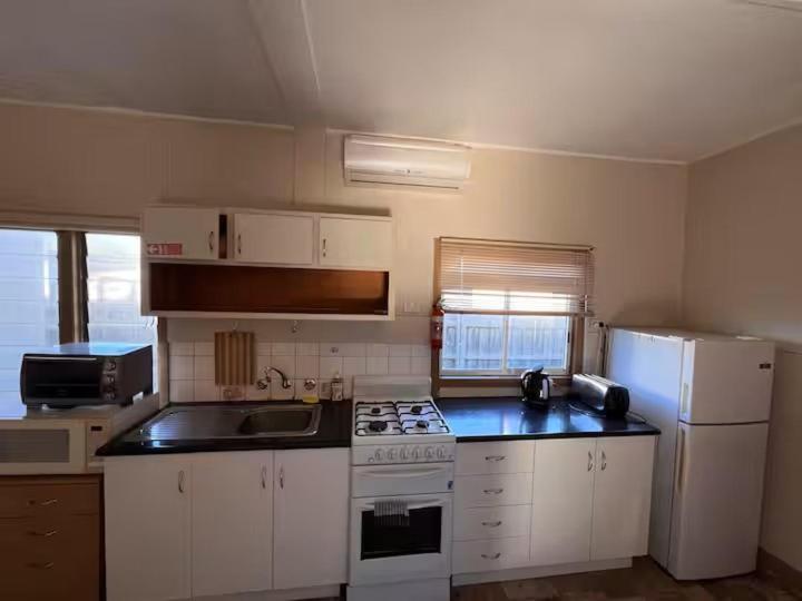 Kickback Cottages Lakes Entrance Zewnętrze zdjęcie